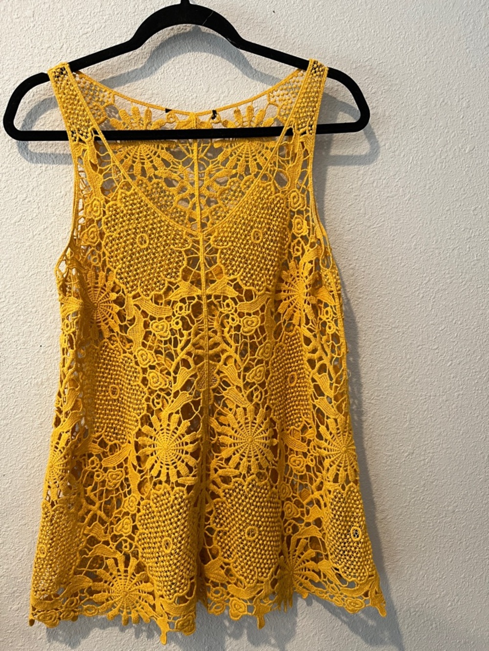 Boho Yellow Crochet Sleeveless cover- up Top 
100% cotton
Sz M